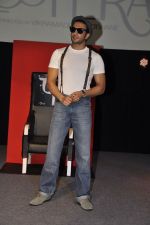 Ranveer Singh at the launch of movie Lootera in Yashraj Studio, Mumbai on 16th Nov 2011 (26).JPG